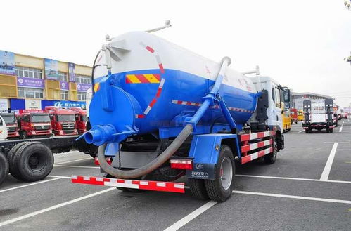 鎮江市多利卡D9新款10噸東風吸污車參數與價格解析